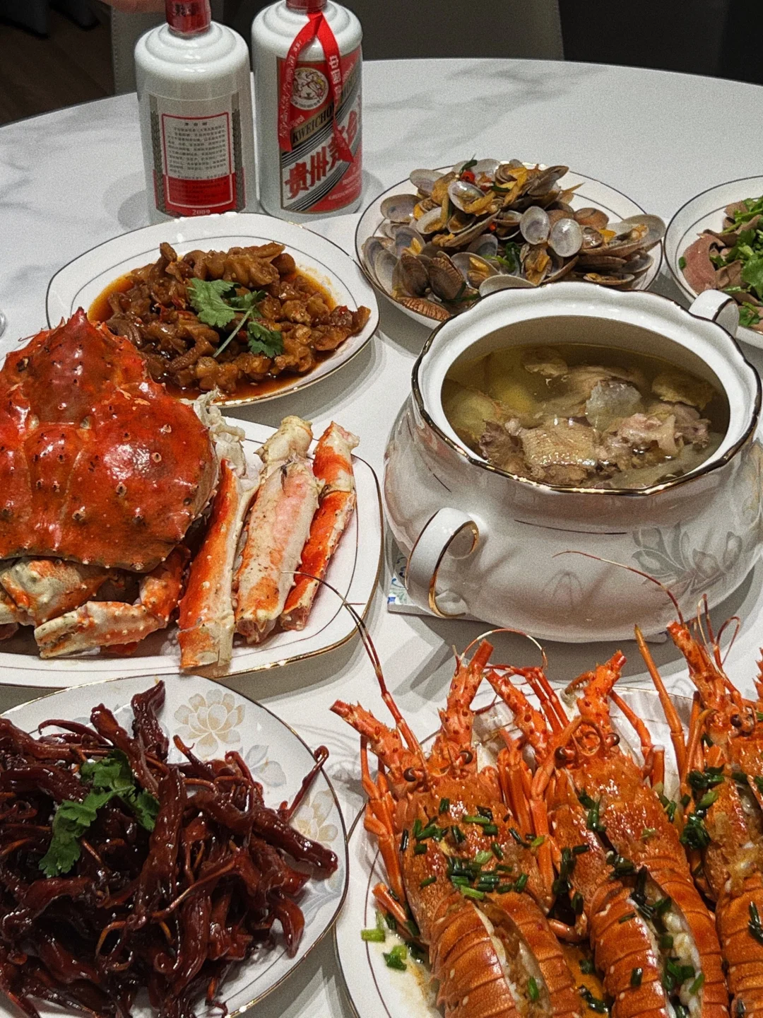 如今商务白酒越来越常见了。