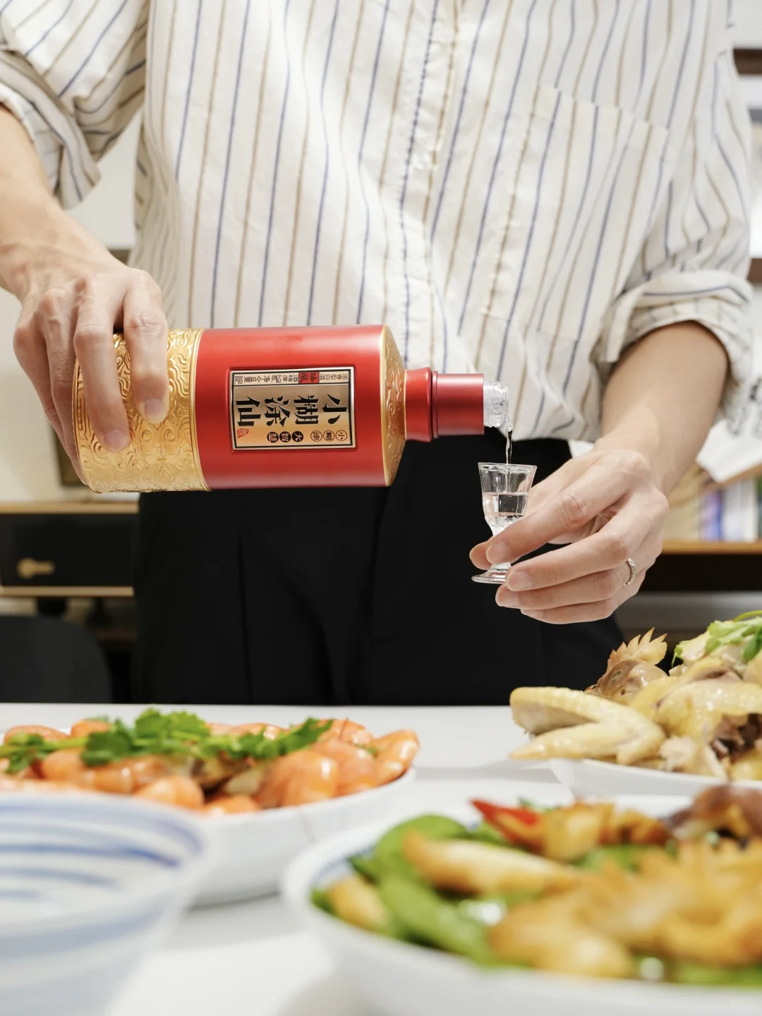 小酌一下，酒香里小糊涂的大智慧。