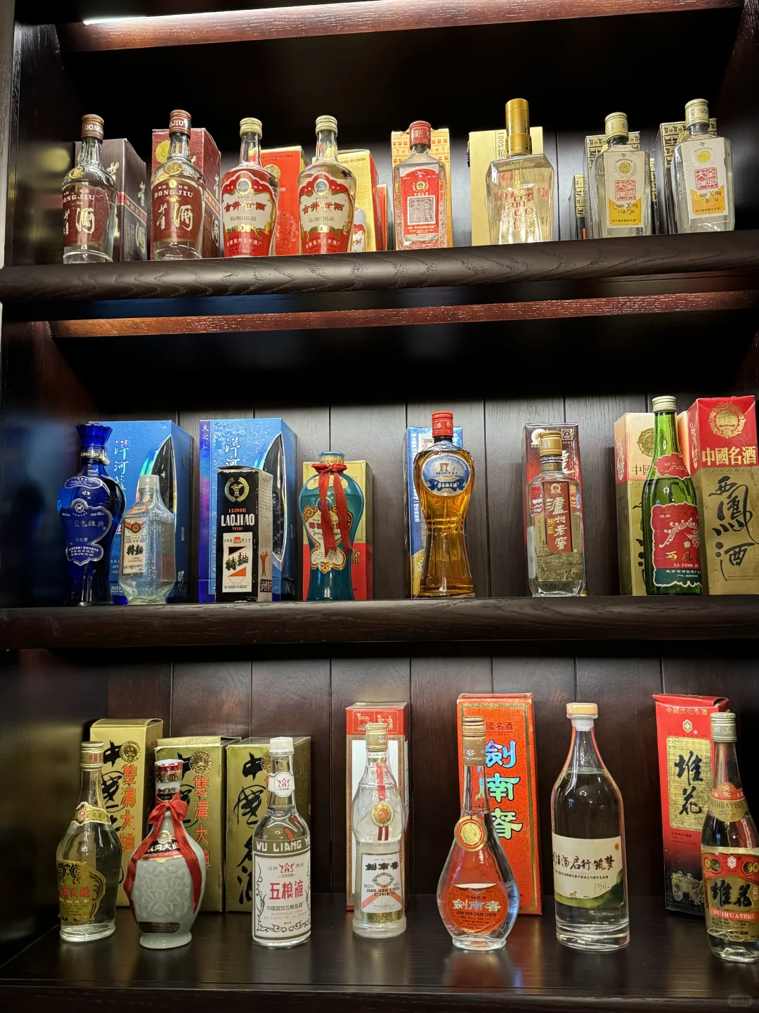 参观一下大佬的名酒体验馆 开眼界了