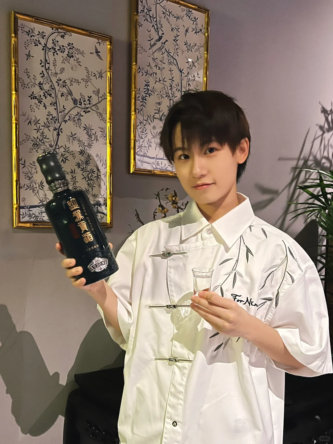 酒蒙子的周末日常!新中式穿搭和白酒绝配!