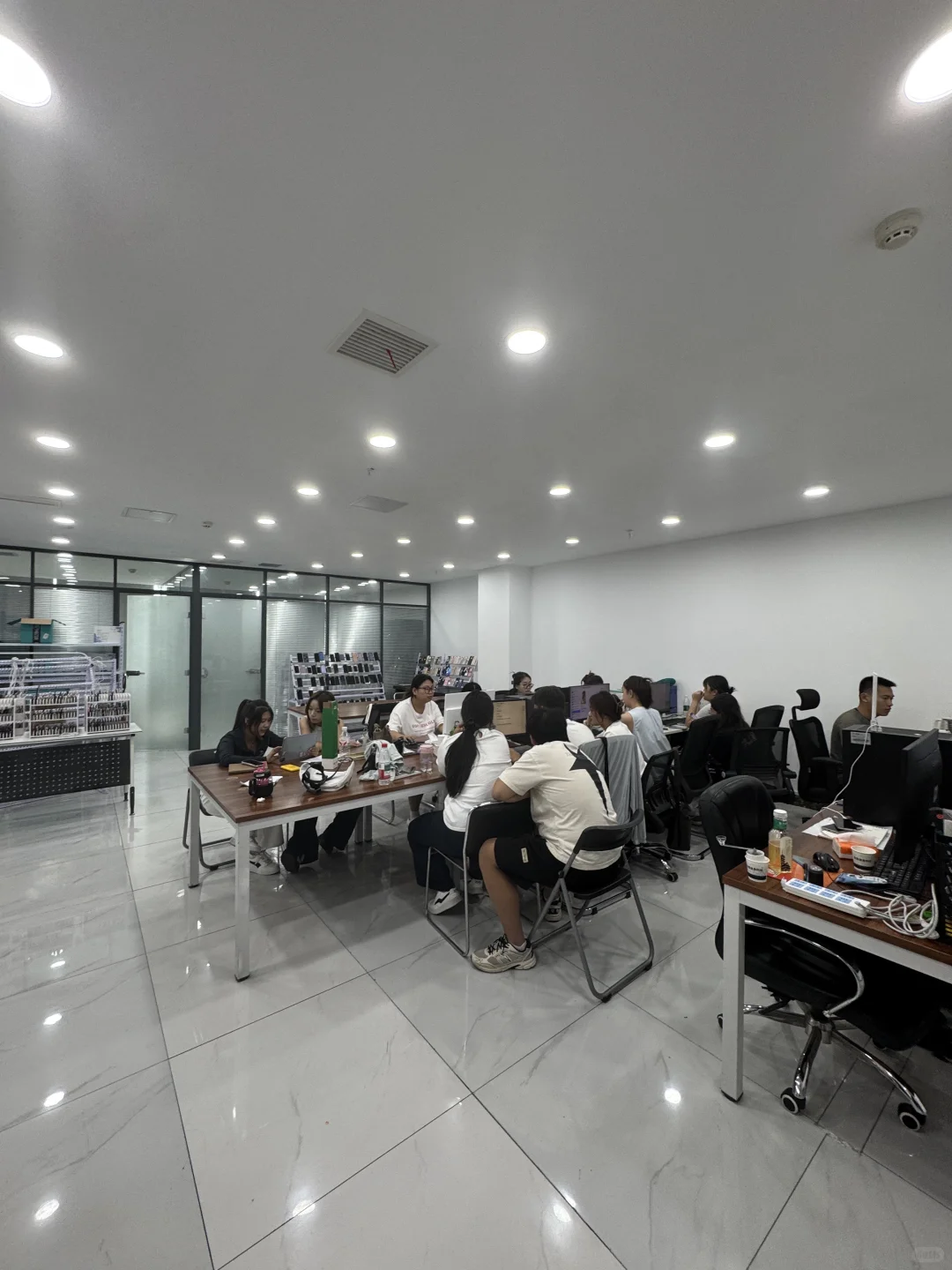 创业两年，自己开了一家月入15w的公司