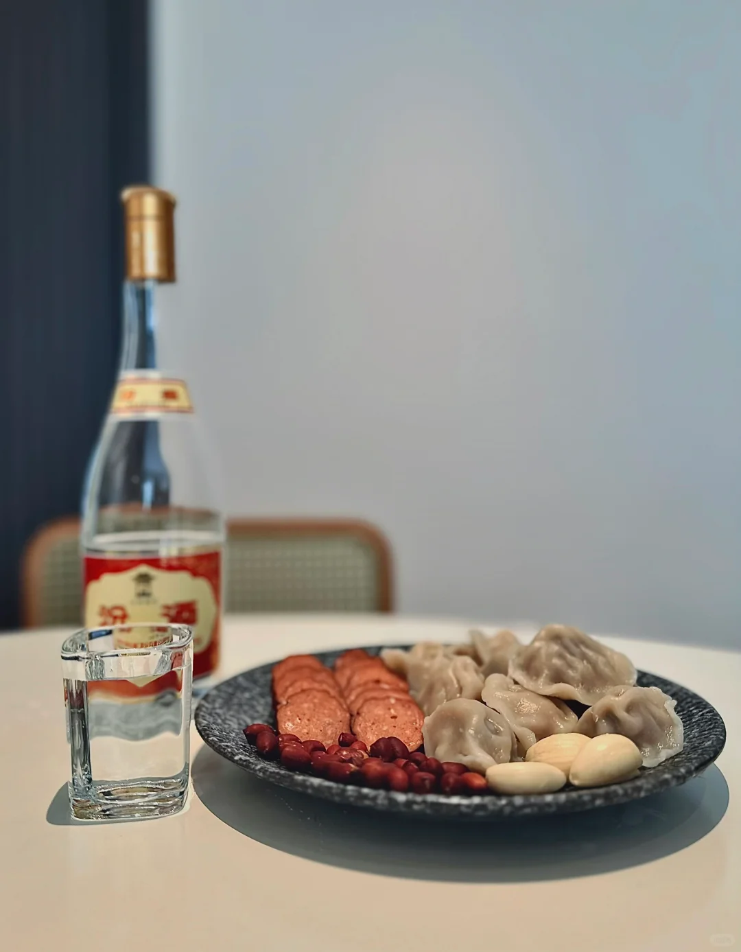 夜酒时间到 Hello, friends from China!