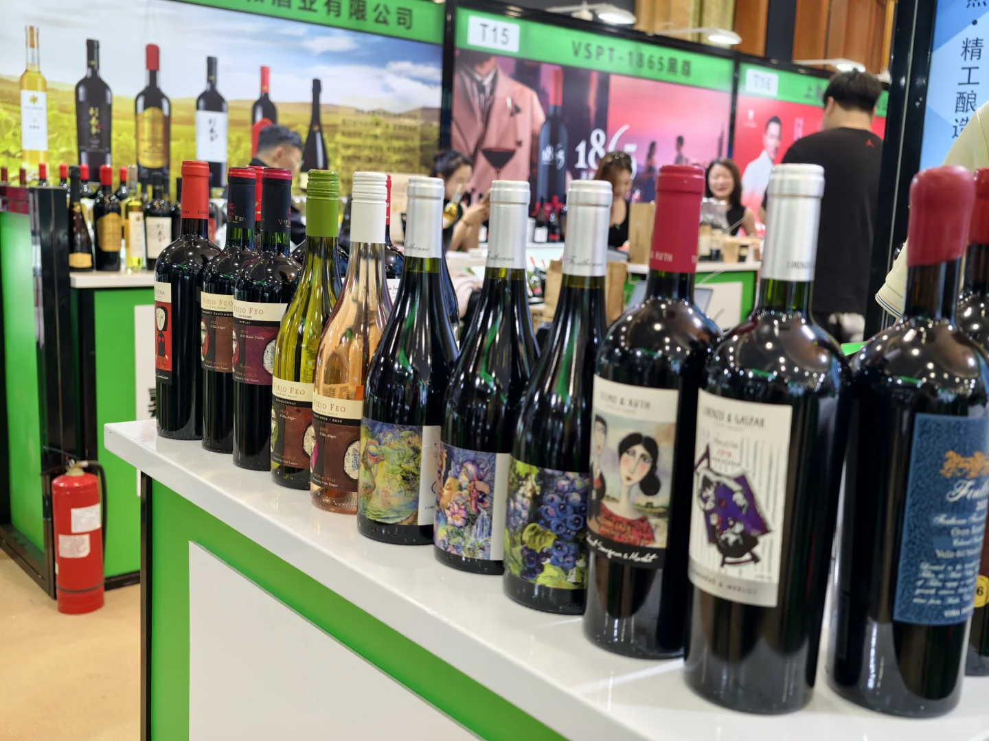 刚从秋糖酒会出来，人从众啊！