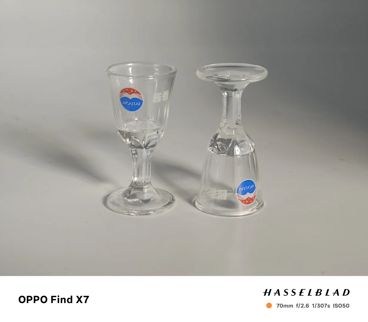 好酒配好杯，茅台杯和小酒杯