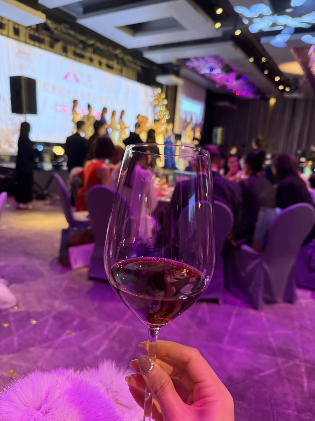 普通女生社交场合不露怯：高级餐厅点酒篇?