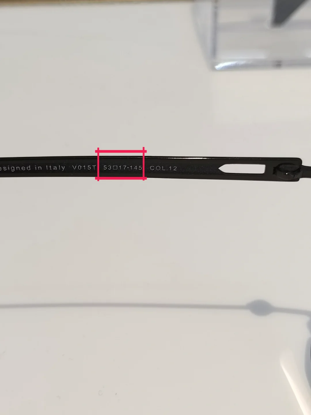 选镜框你就记住两句话。