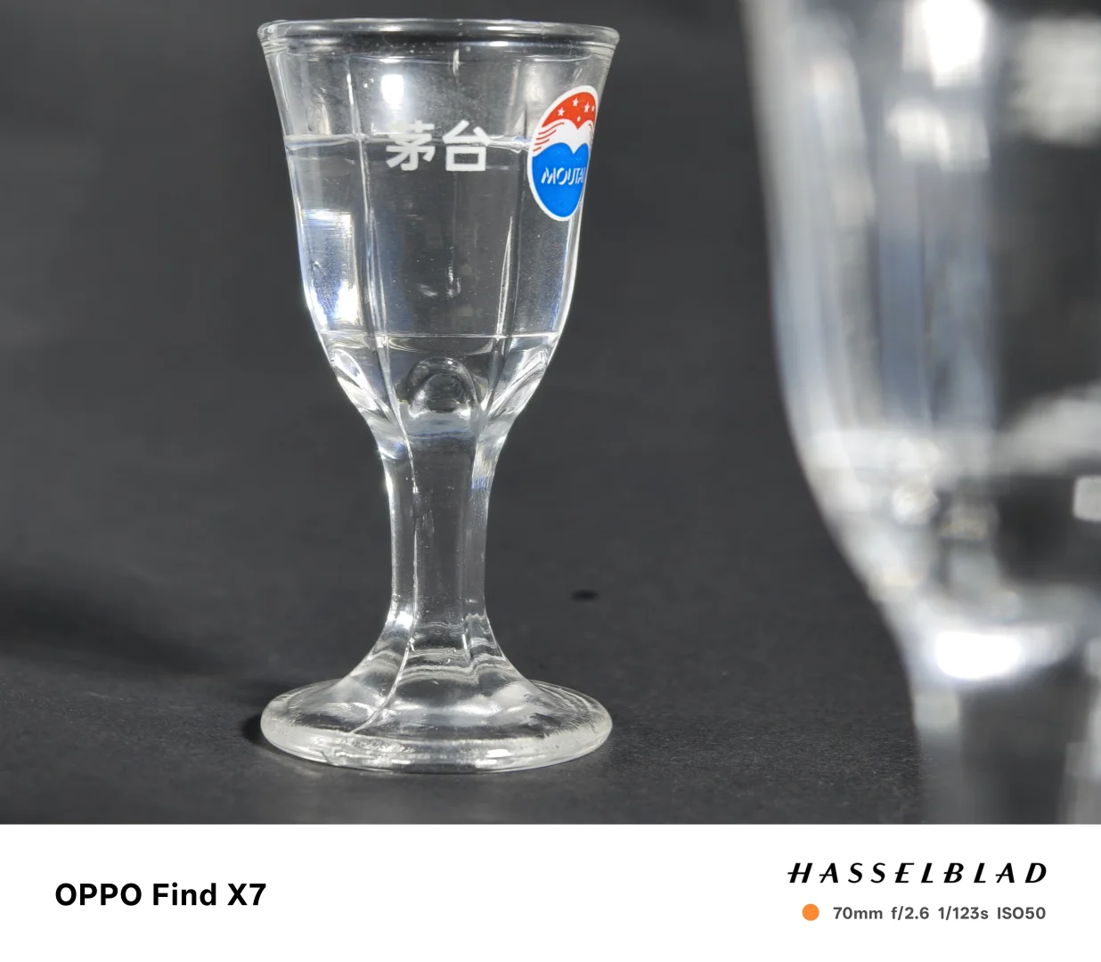 好酒配好杯，茅台杯和小酒杯