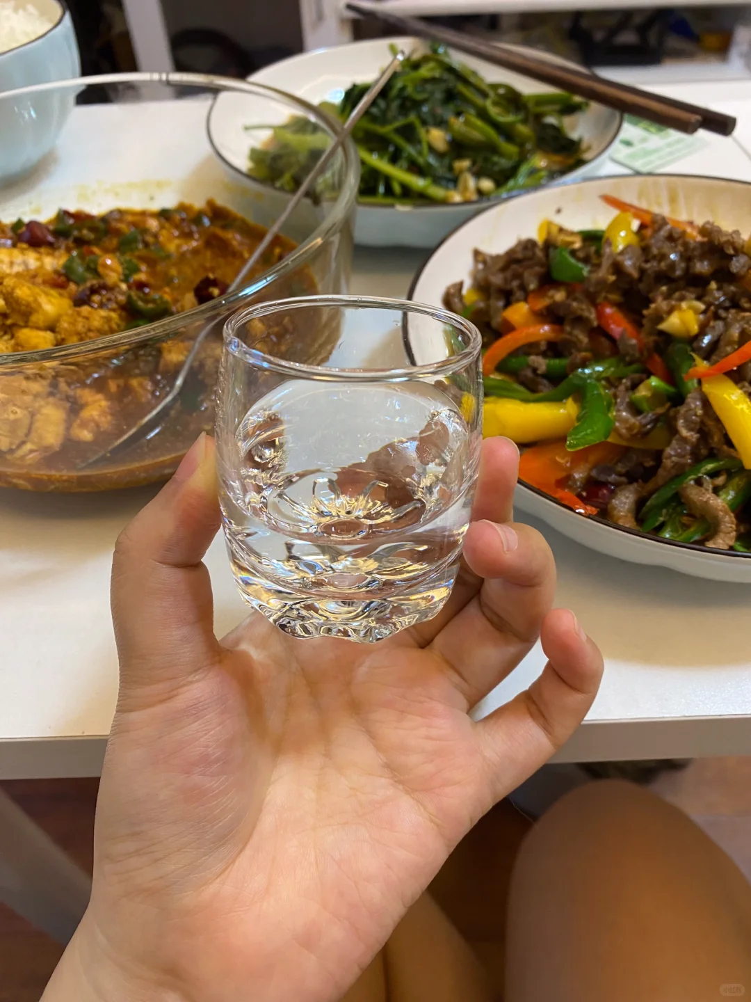 应该很少有女生和我一样爱喝白酒吧