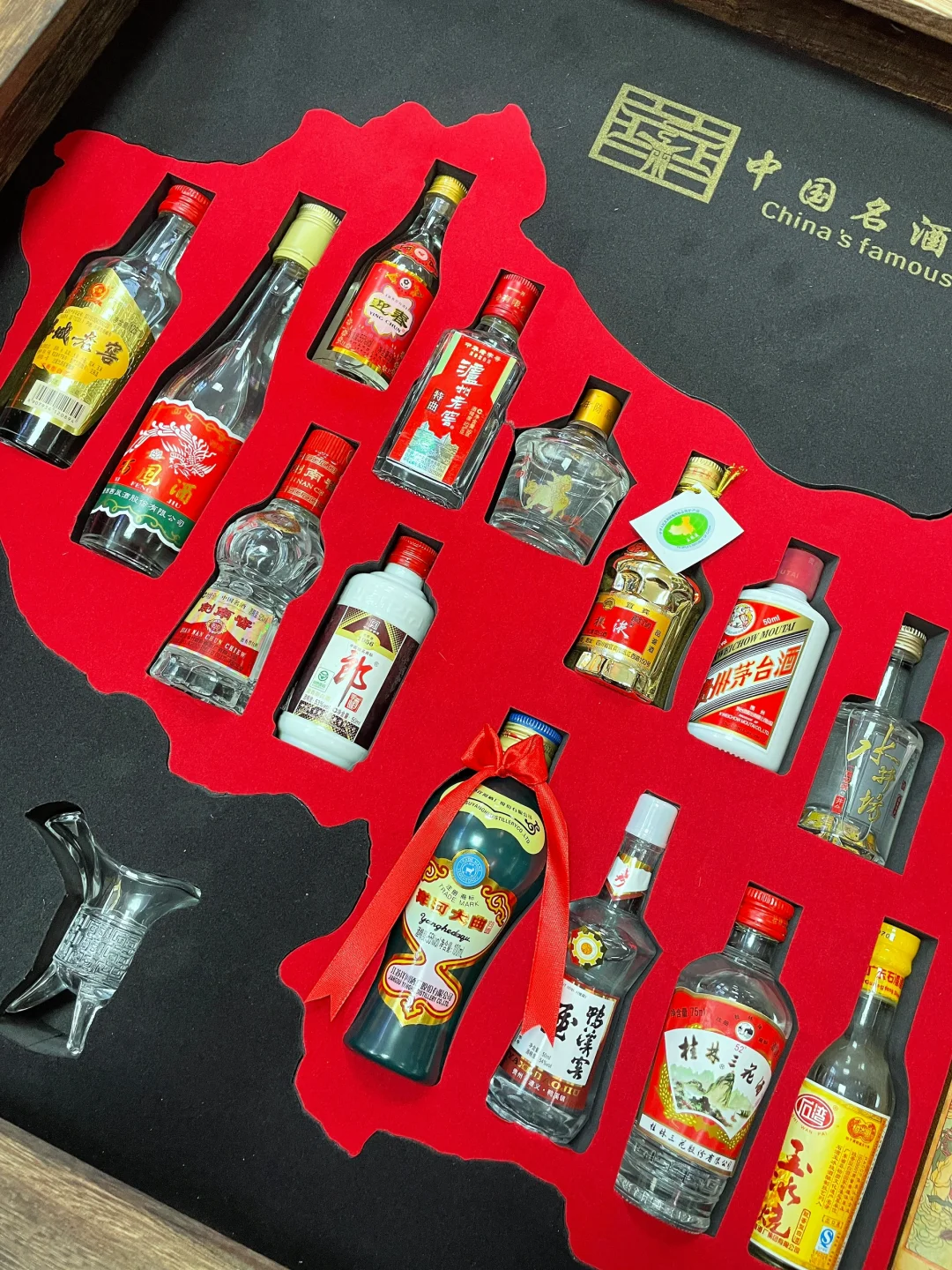 2024最火爆礼盒:20支地图小酒版礼盒???