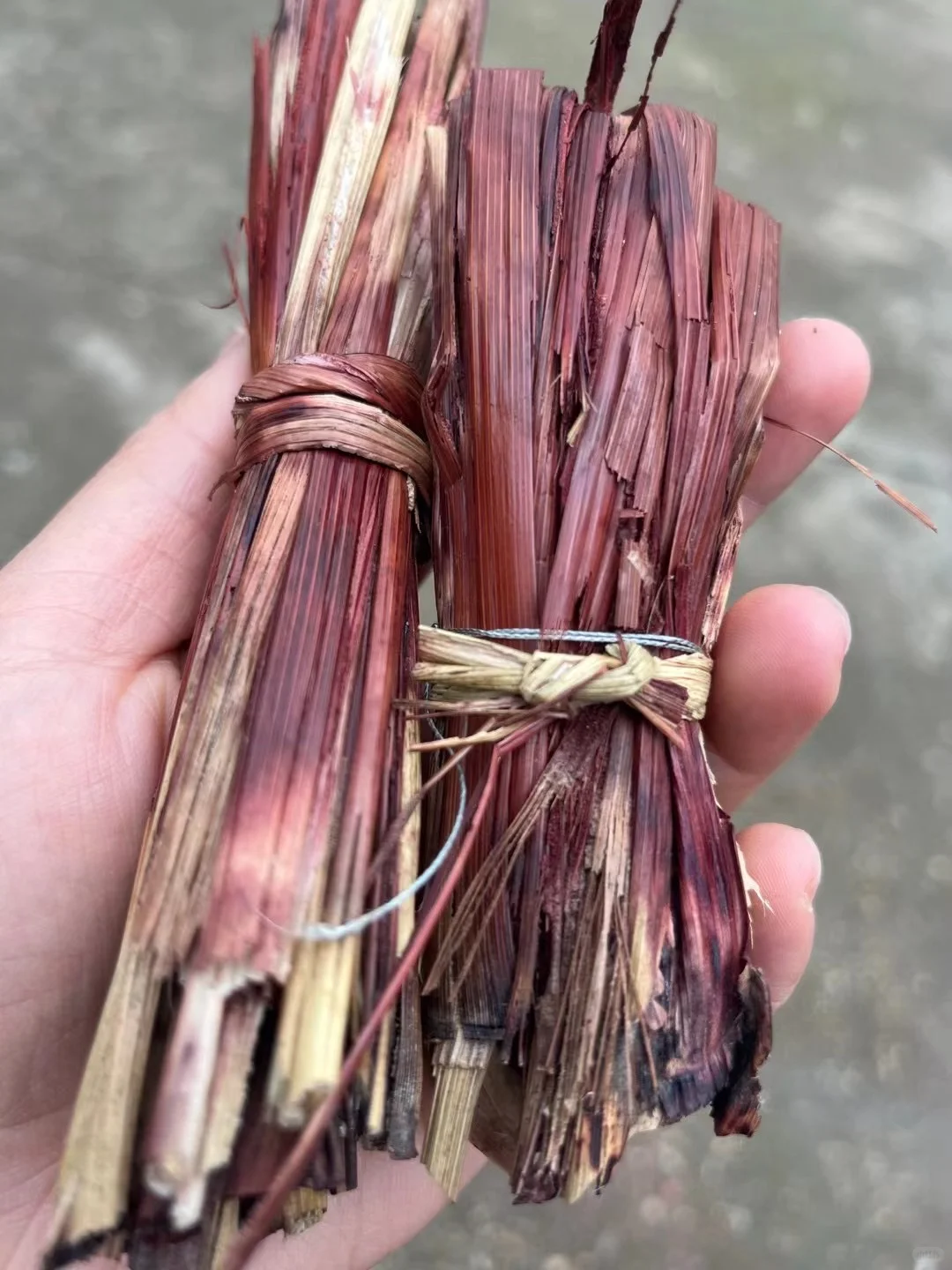 琥珀红同山烧和透明白的区别