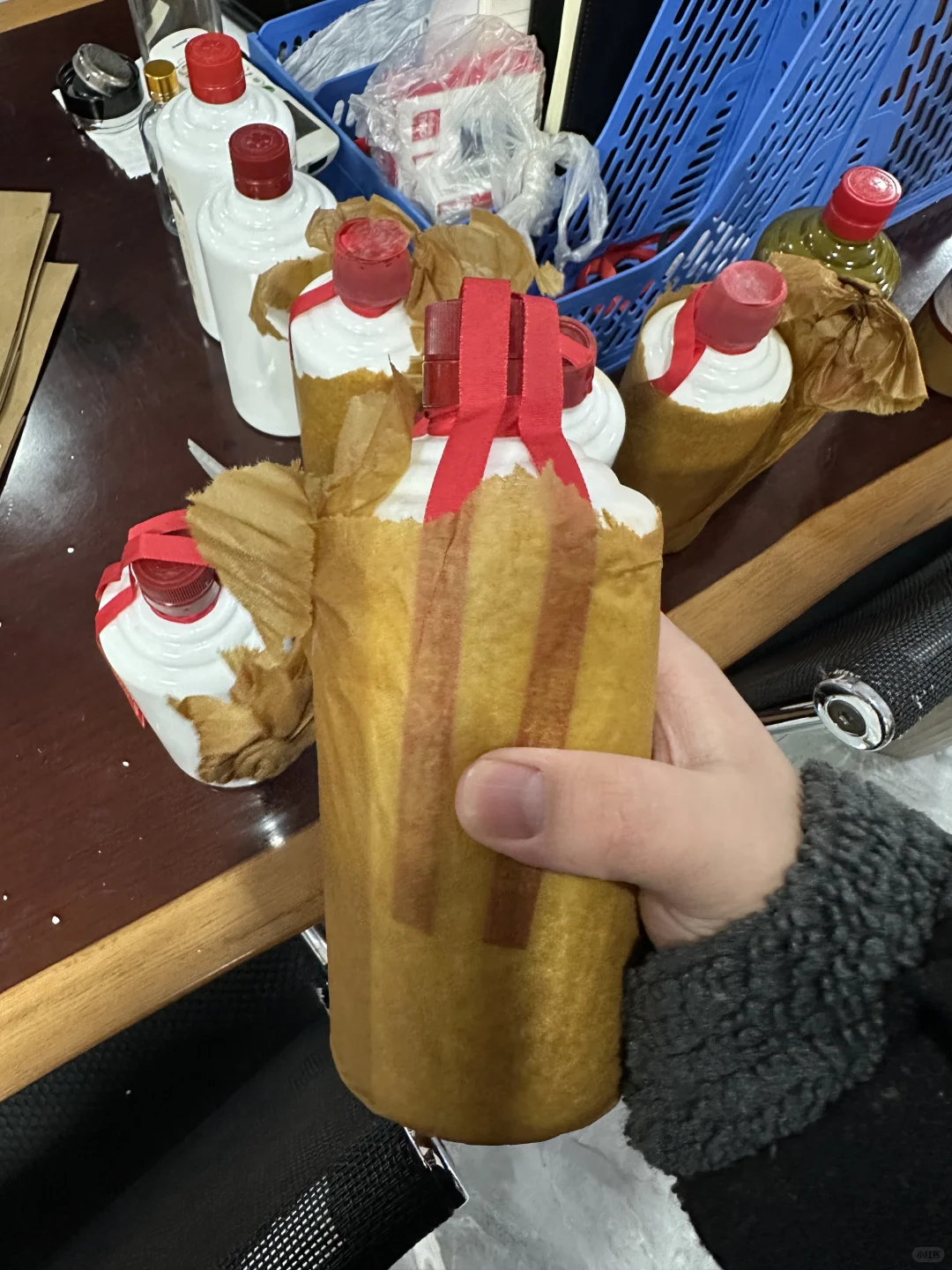 朋友分了2瓶小白瓶酒，喝了两顿还不错?