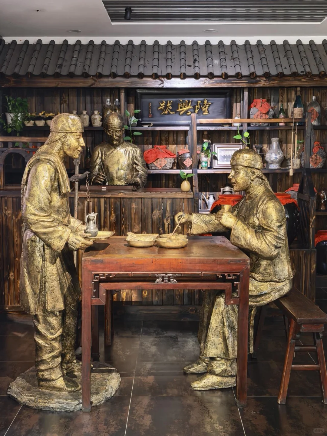 博物馆逛了，美章盖了，白酒送了✌️