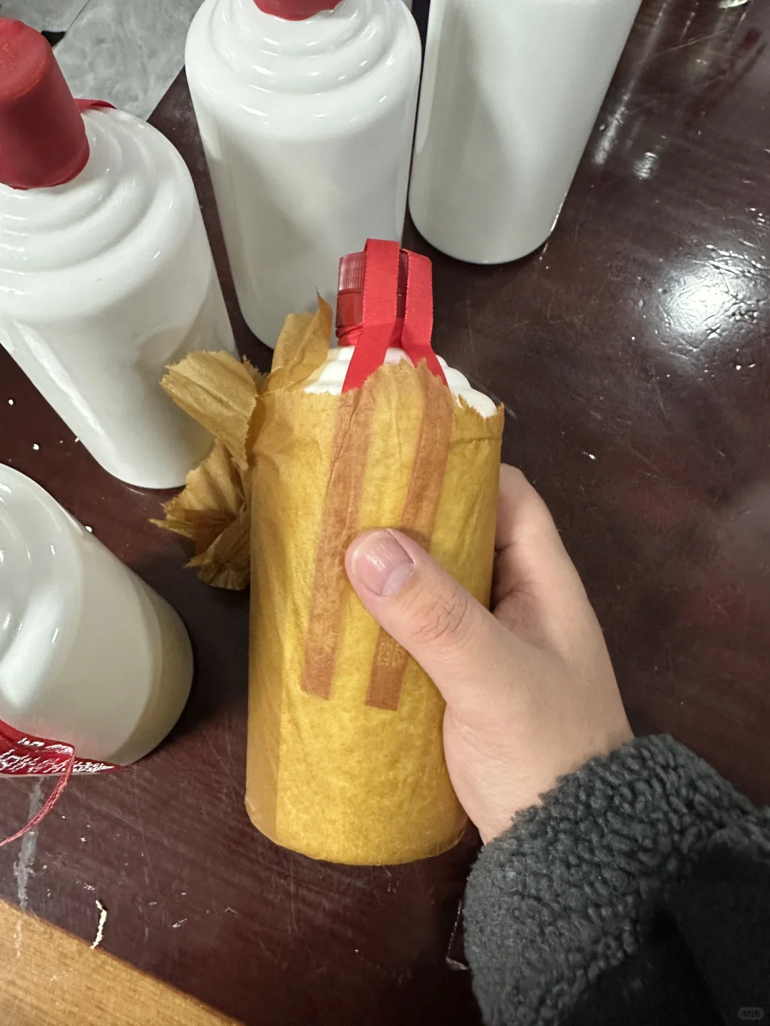 朋友分了2瓶小白瓶酒，喝了两顿还不错?