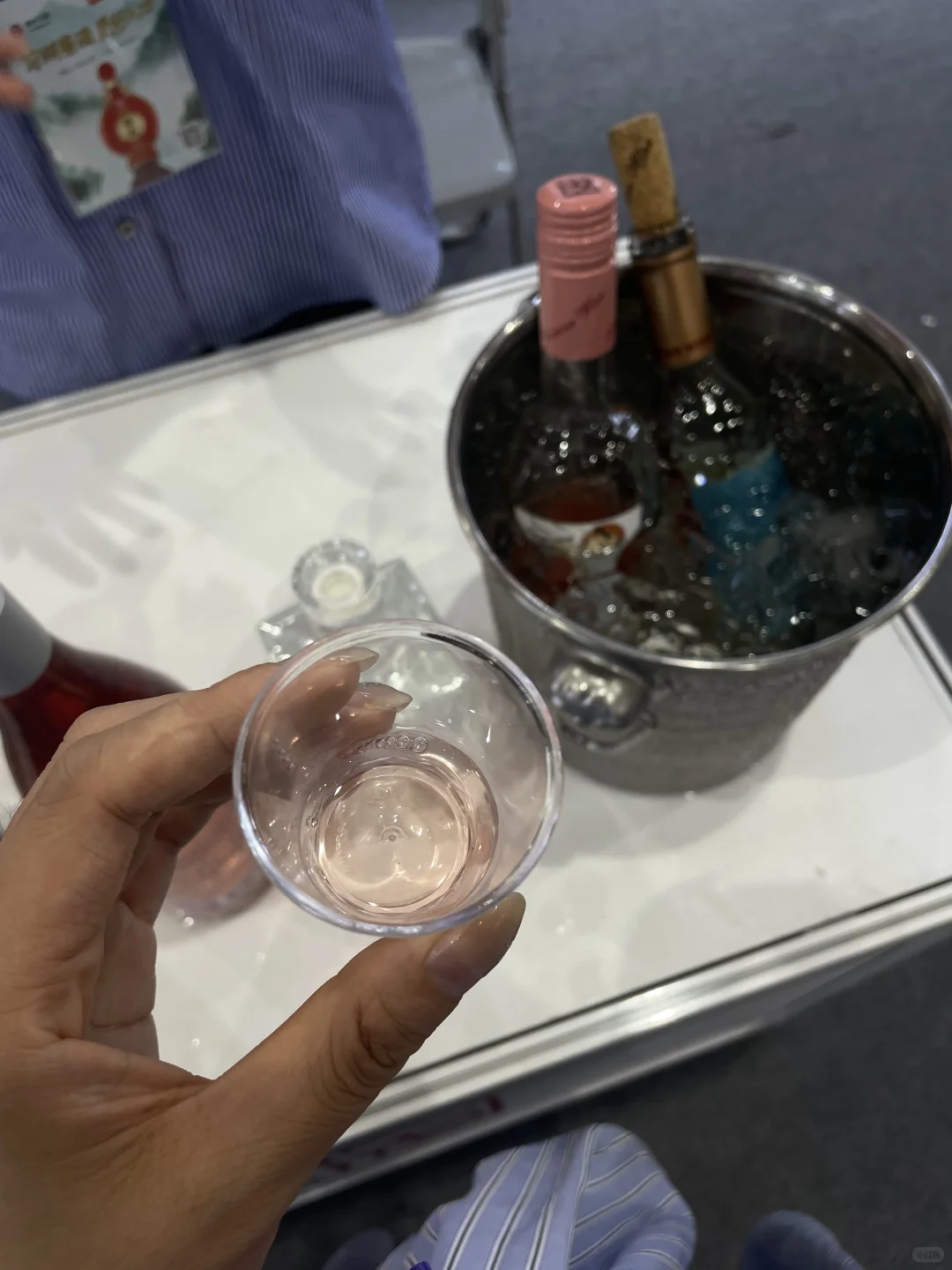 今日展会狂喝酒