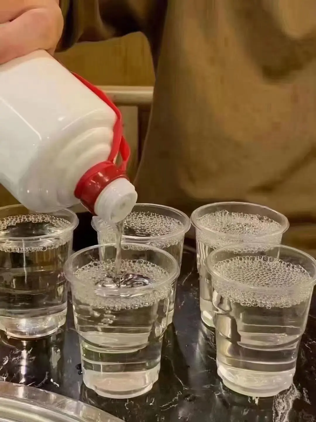 53℃酱香型白酒，送你品尝，需要发地址就行