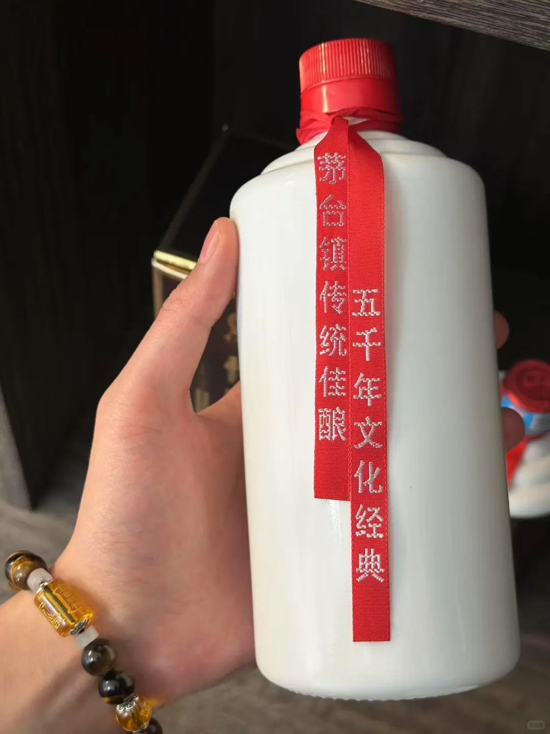 朋友分了2瓶小白瓶酒，喝了两顿还不错?