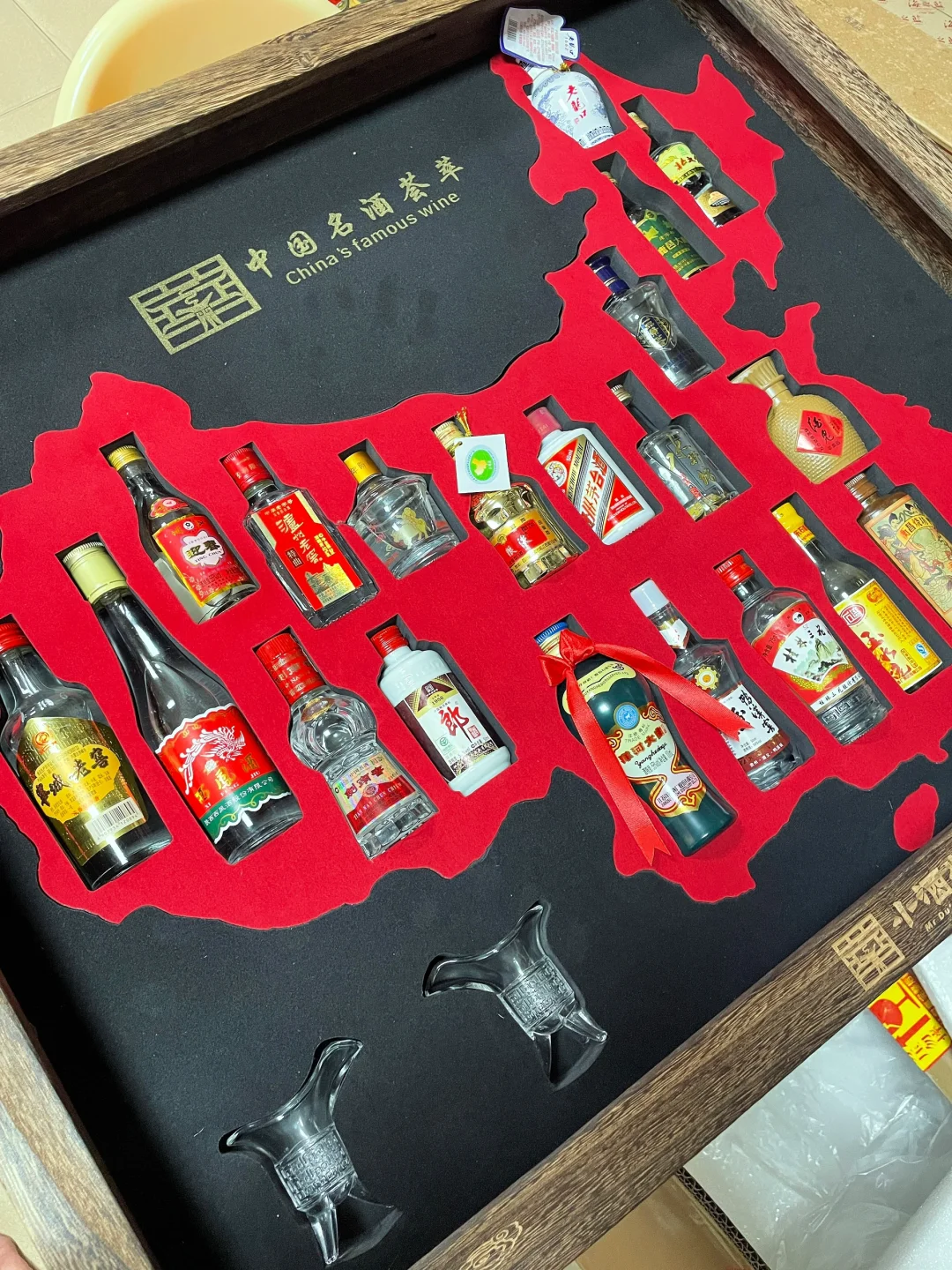 2024最火爆礼盒:20支地图小酒版礼盒???