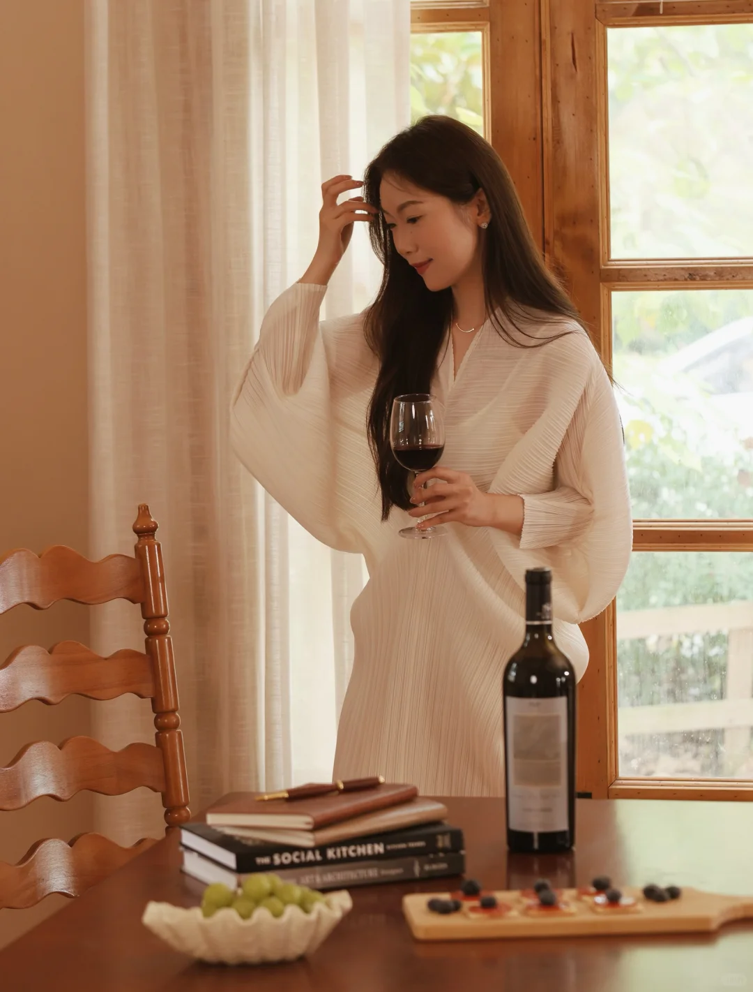 独处仪式：酒与艺术的灵魂共振