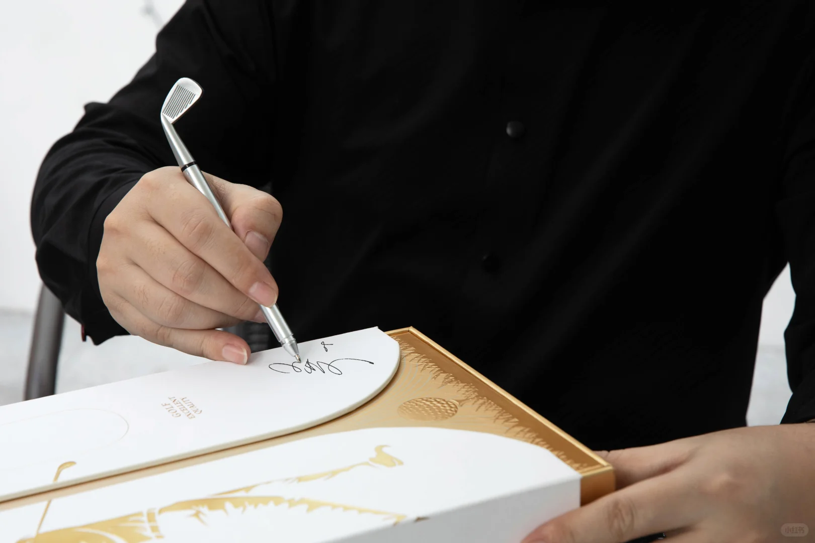 ✨【10箱起订！专属你的高端白酒定制来啦】?