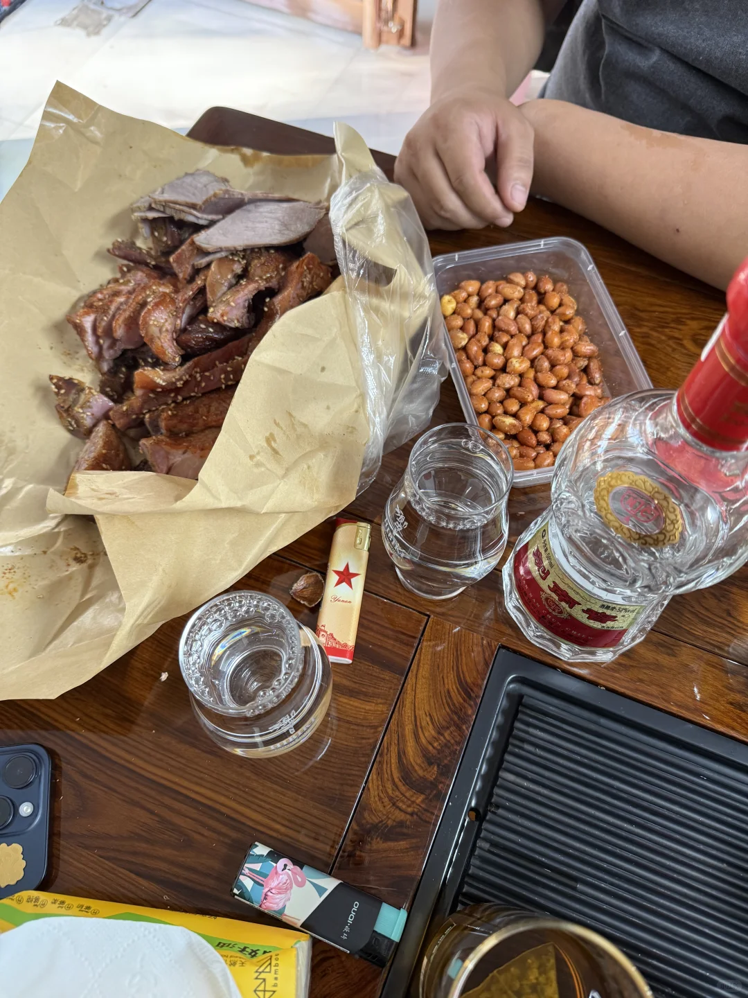 朋友相聚选什么酒合适？