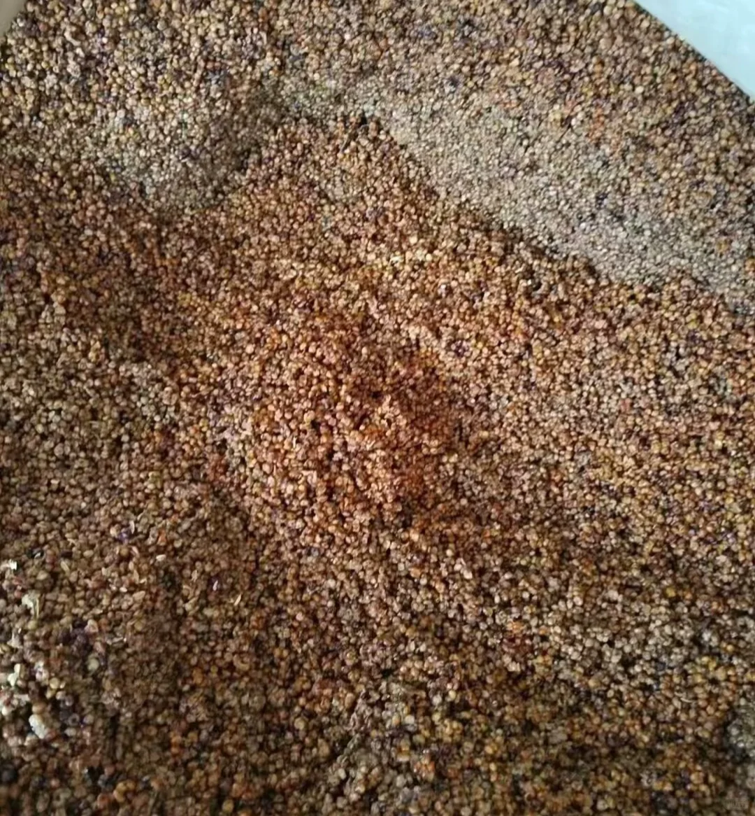 自家酿的高粱酒 酒味醇香浓郁 无任何添加