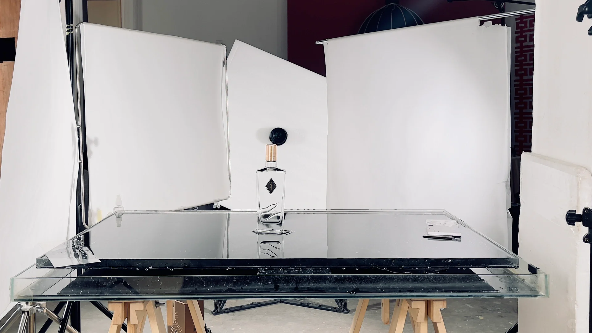 如何用浅水缸拍摄高级感白酒（附场景）