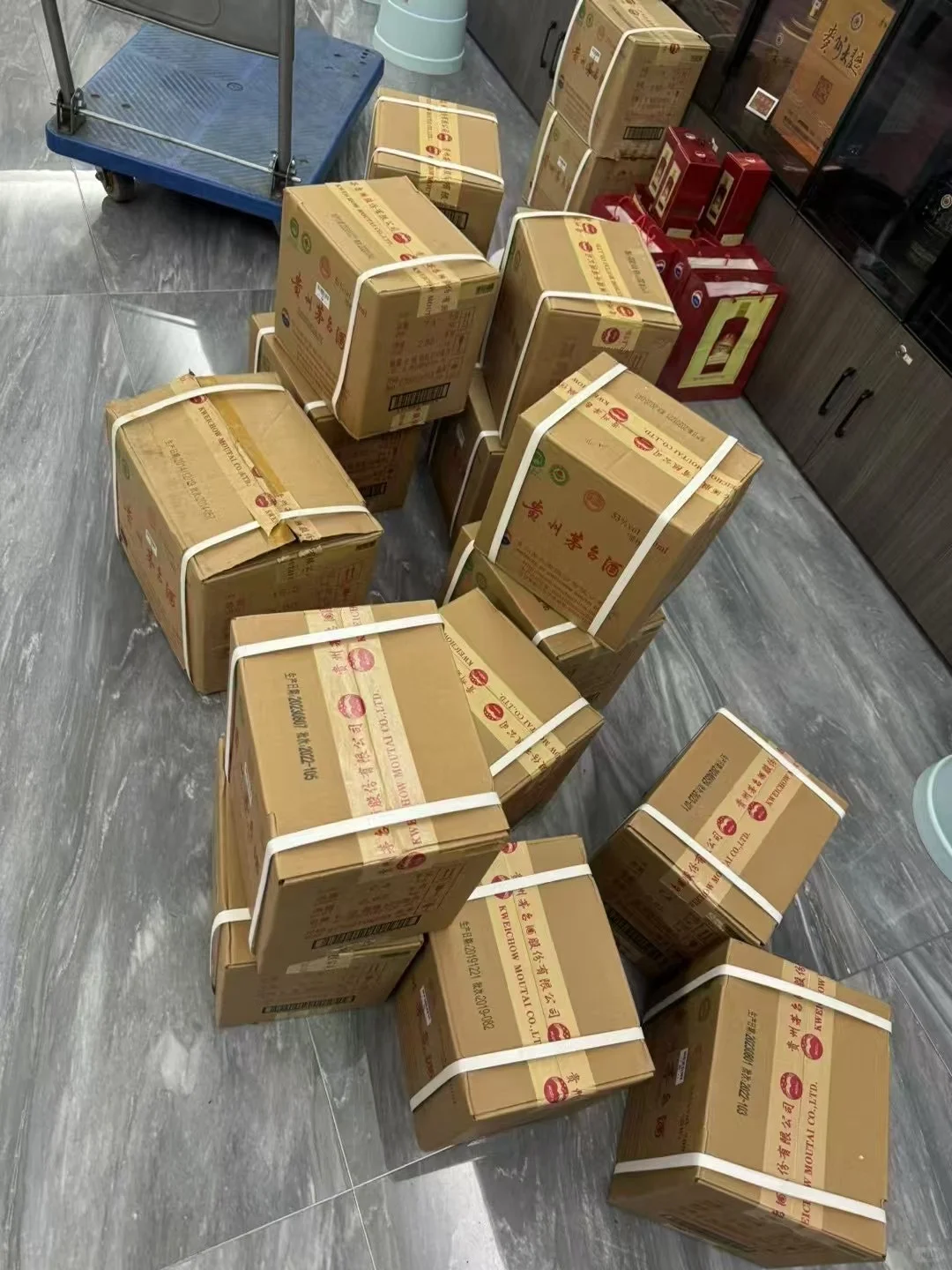 ?家里有茅台老酒！专业回收帮你秒变现✨