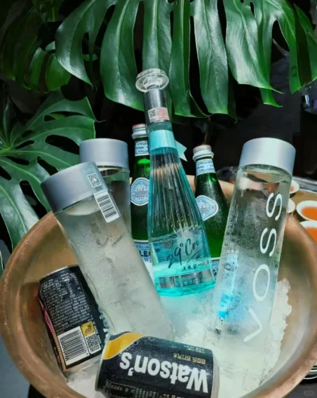 闺蜜局被问爆的白酒！五粮液天青瓶