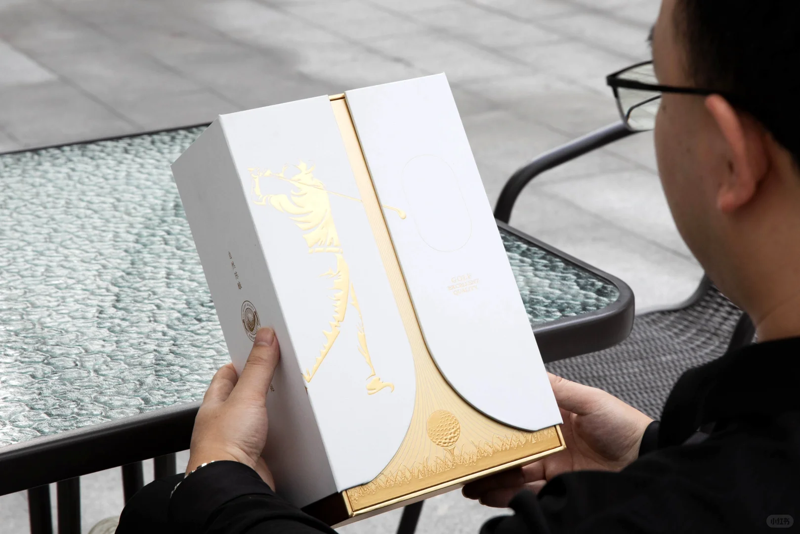 ✨【10箱起订！专属你的高端白酒定制来啦】?