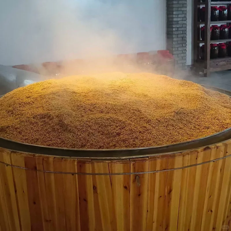 古法老坛洞藏9年的52°浓香白酒