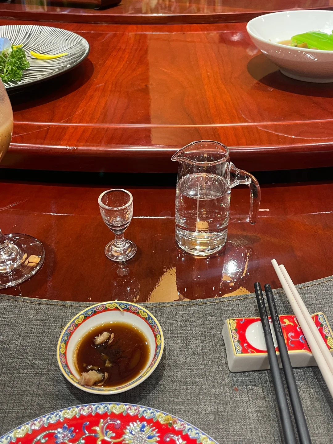 喝了白酒 好开心