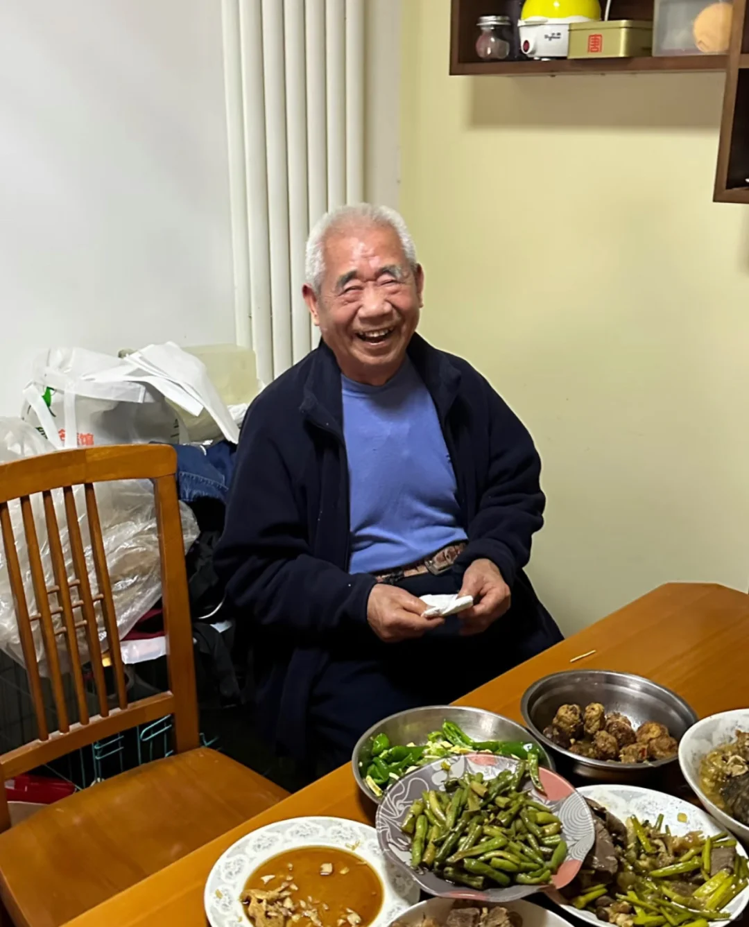 谁能想到！翻出奶奶的旧木盒，藏着爷爷为我