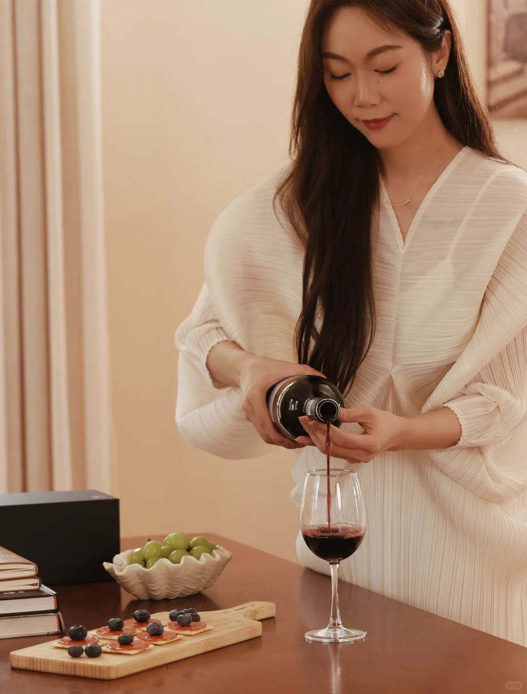 独处仪式：酒与艺术的灵魂共振