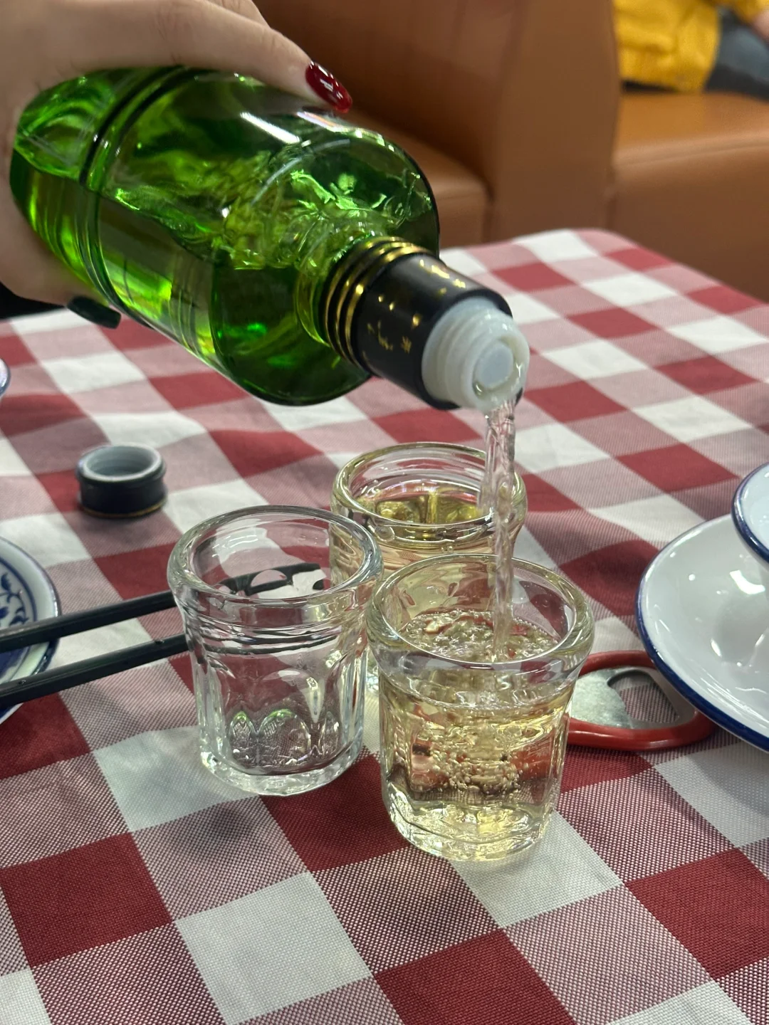 竹叶青黑玻竹酒 | 女孩子的第一杯白酒?