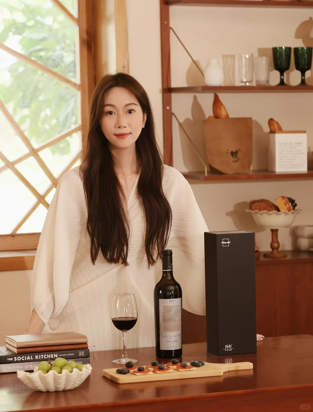 独处仪式：酒与艺术的灵魂共振