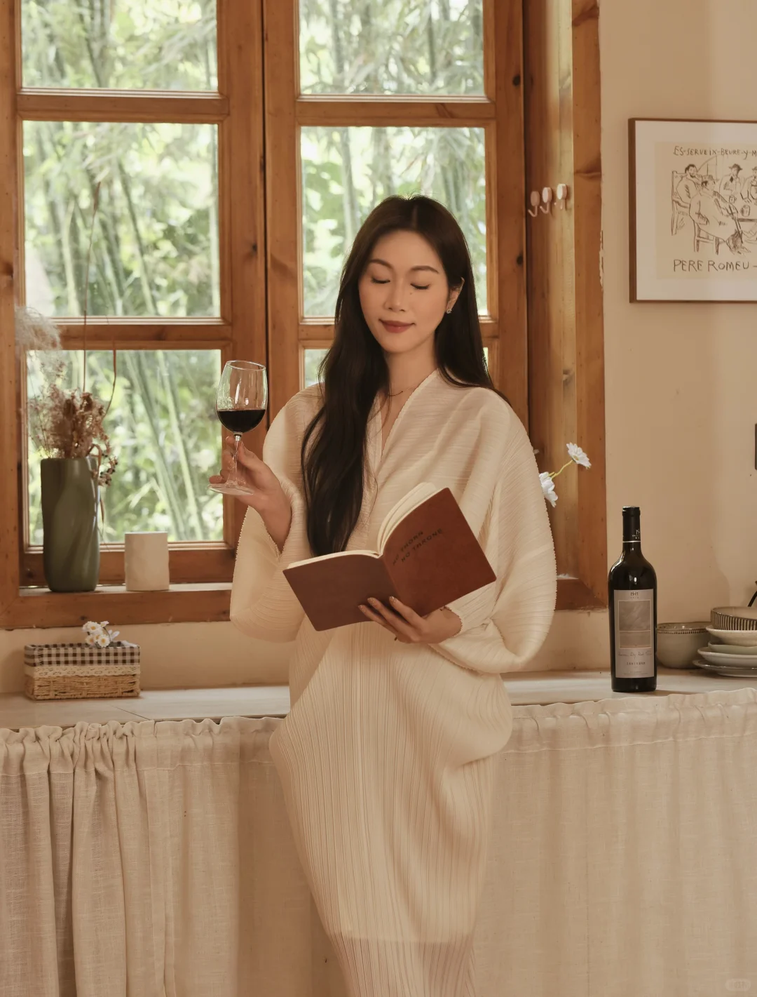 独处仪式：酒与艺术的灵魂共振