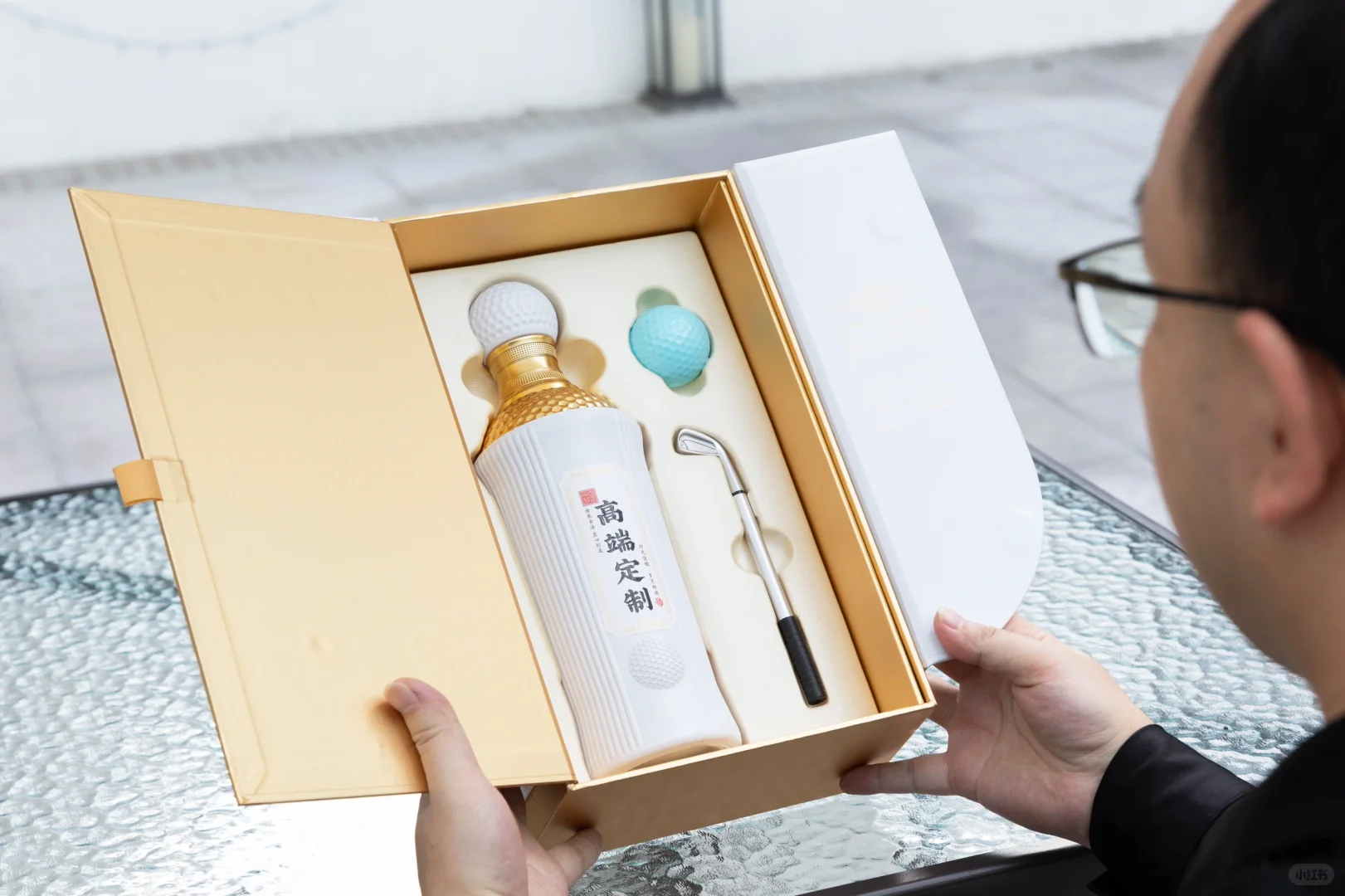 ✨【10箱起订！专属你的高端白酒定制来啦】?