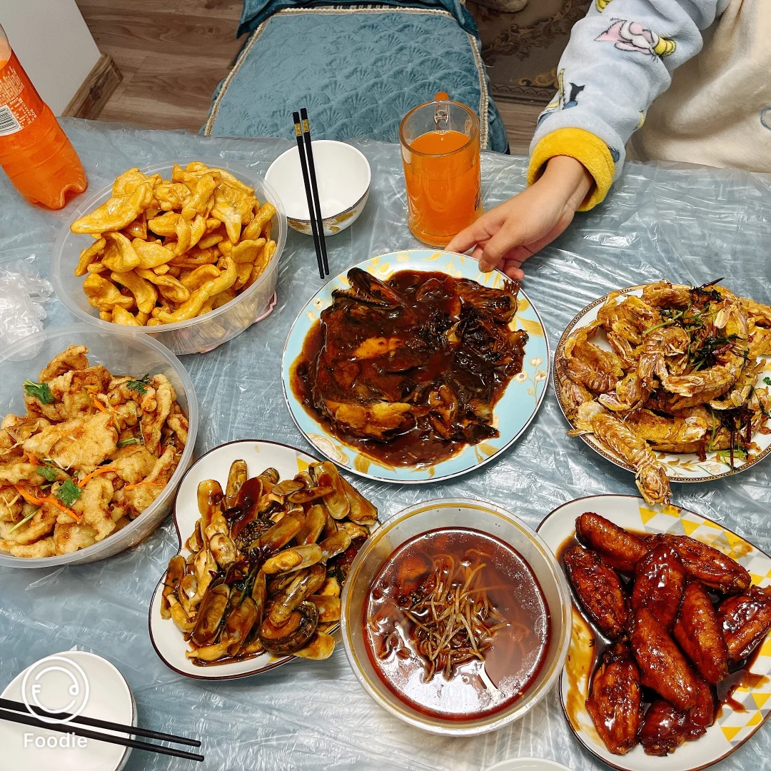 女酒鬼日常 整点白的