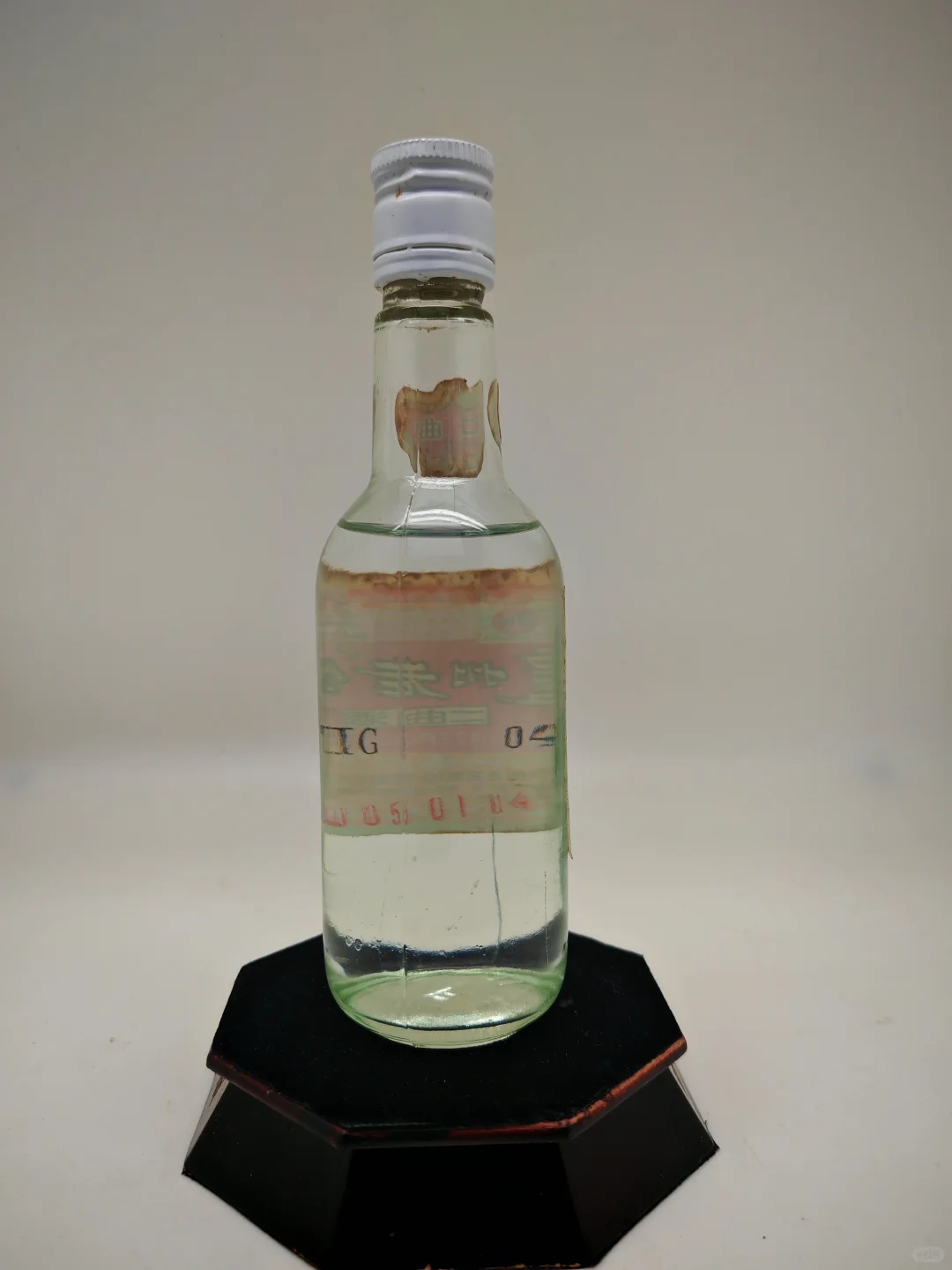 老酒鉴赏-泸州老窖二曲酒