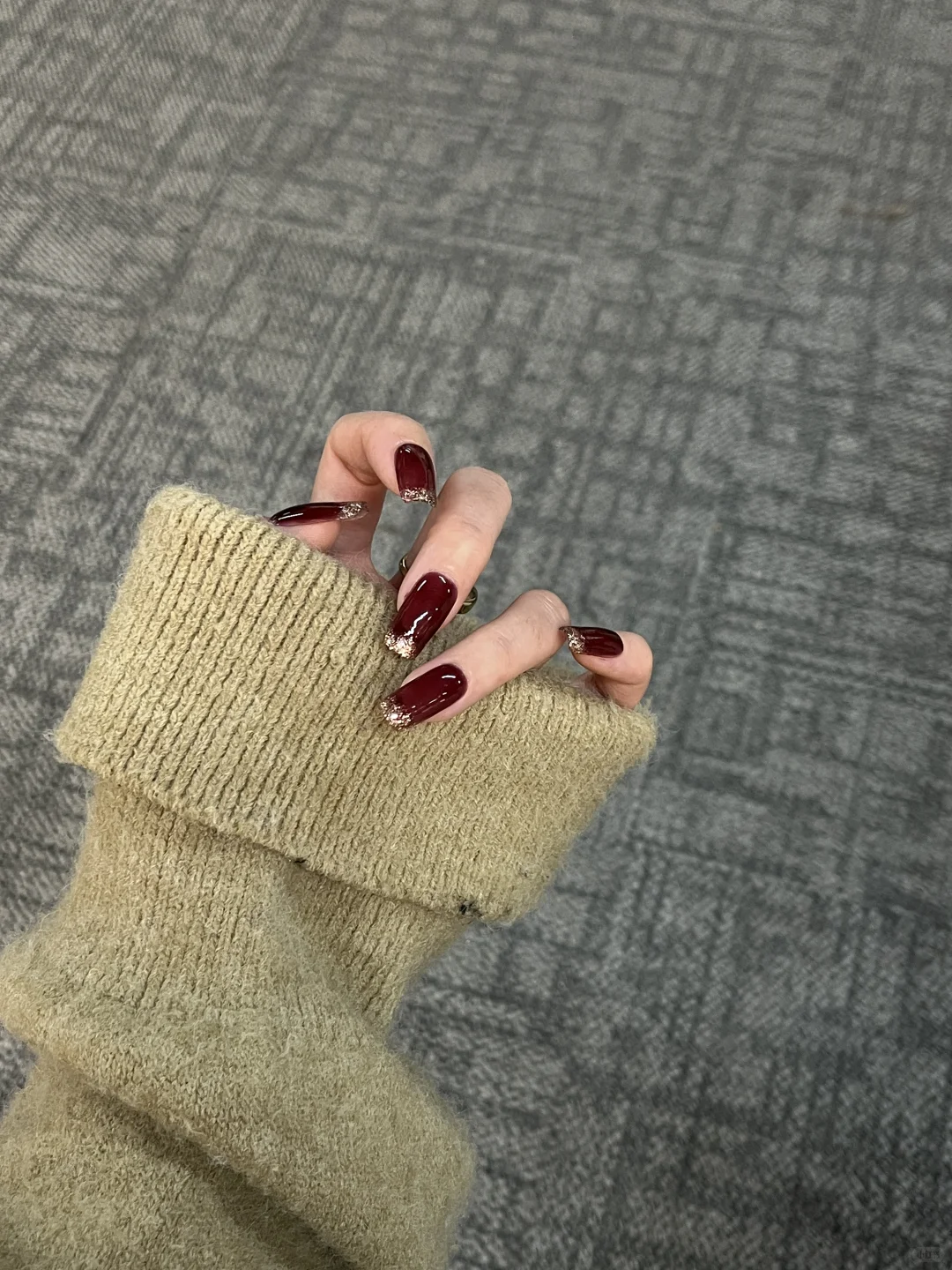 鲜酿葡萄酒? 超高级的葡萄紫渐变细闪