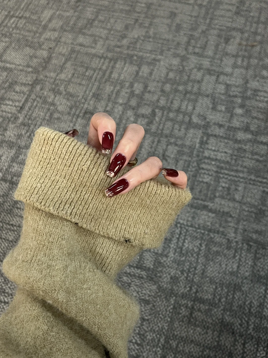 鲜酿葡萄酒? 超高级的葡萄紫渐变细闪