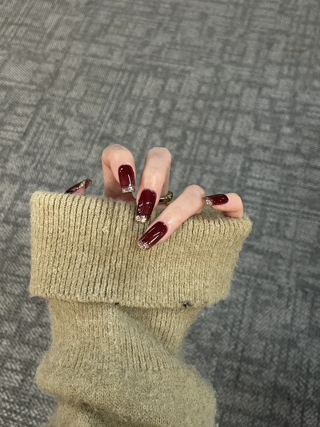 鲜酿葡萄酒? 超高级的葡萄紫渐变细闪