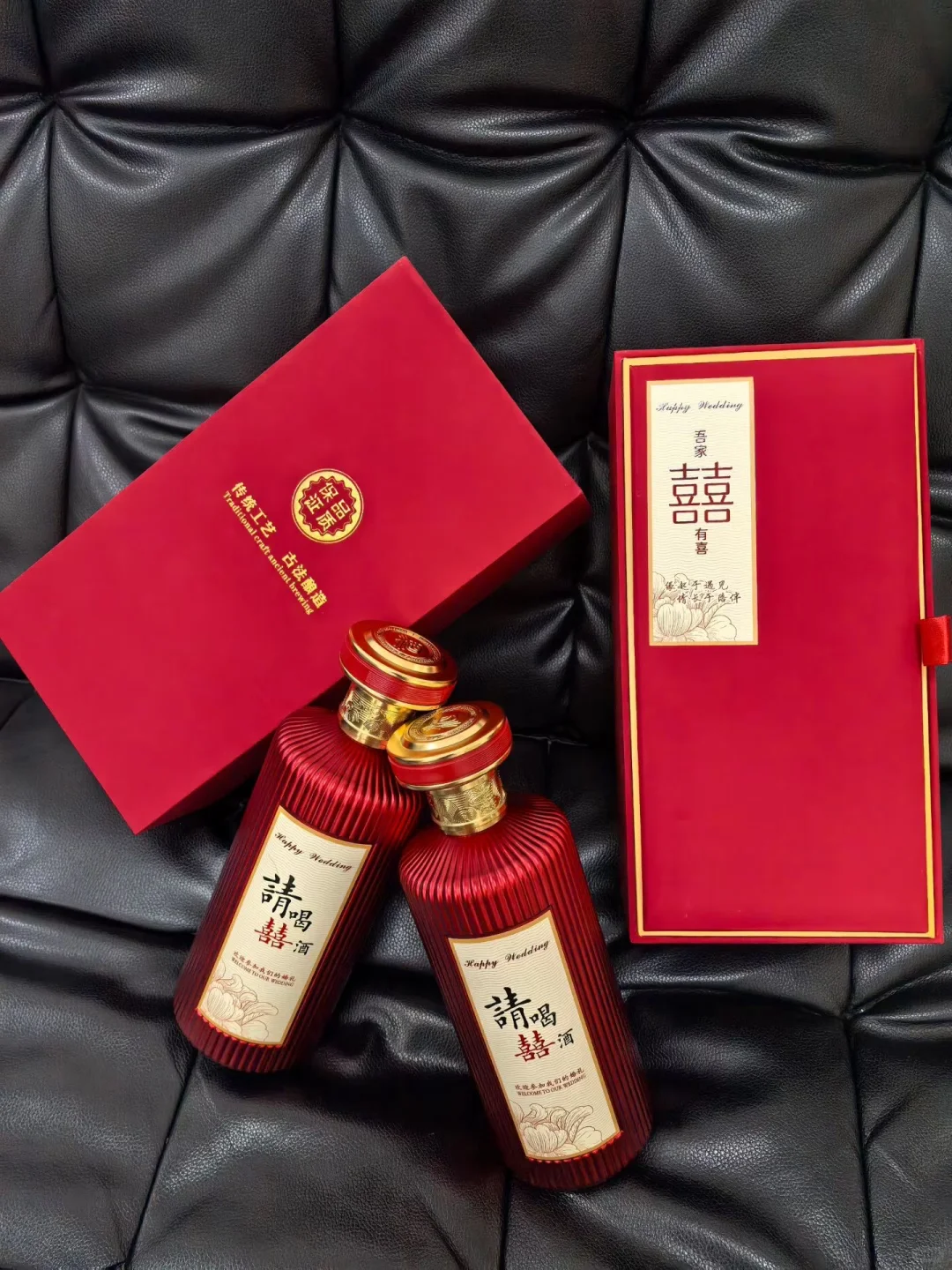 美艳绝伦的喜宴酒礼盒