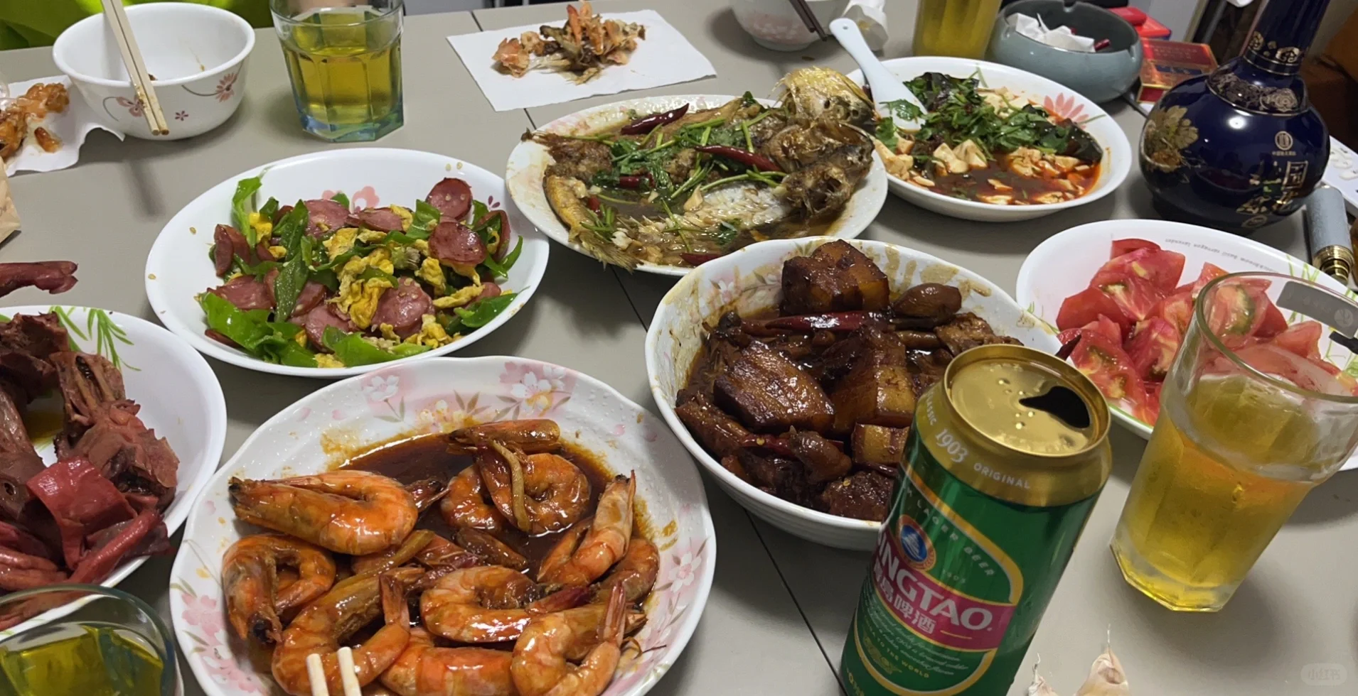 女酒鬼日常 整点白的