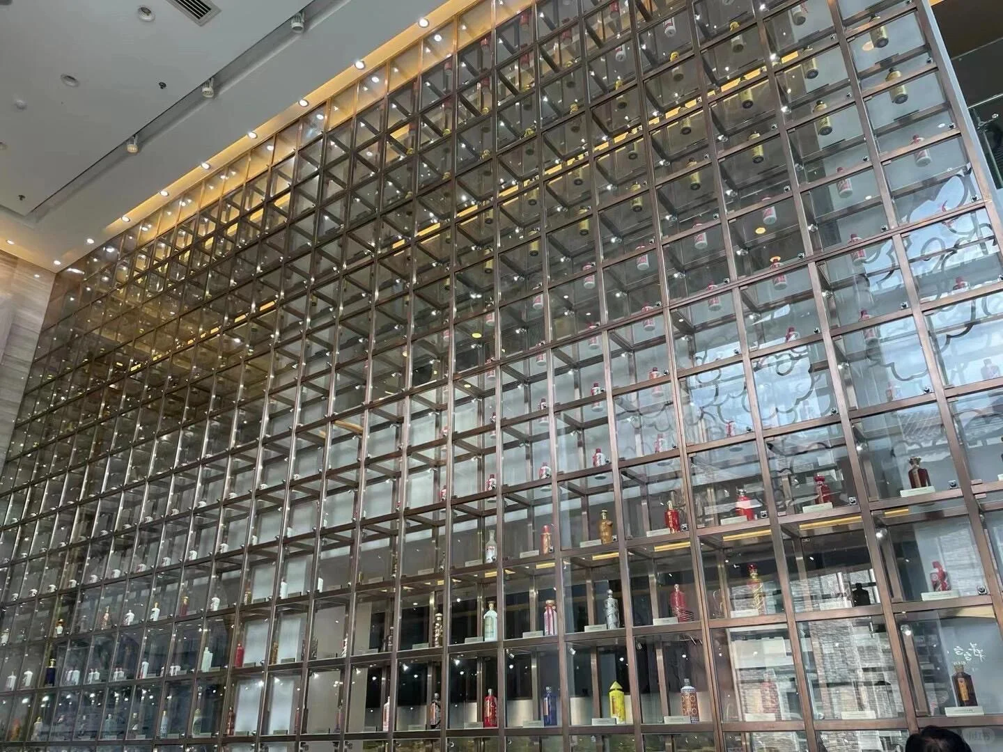 教你一天玩转茅台镇?