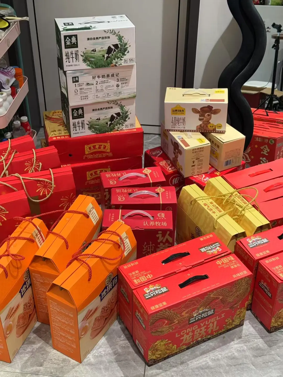 年货买好了，一家三箱不超过100