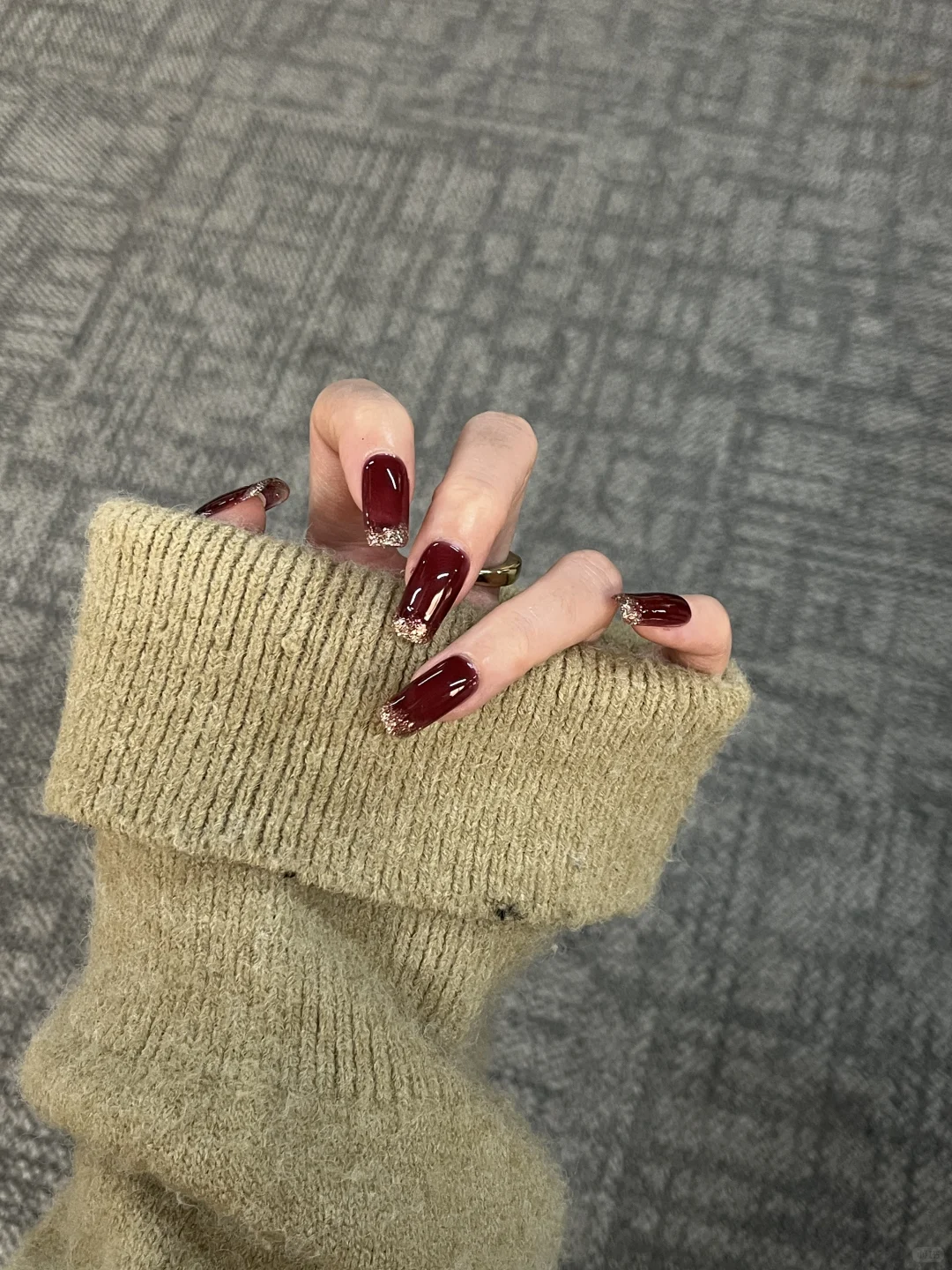 鲜酿葡萄酒? 超高级的葡萄紫渐变细闪