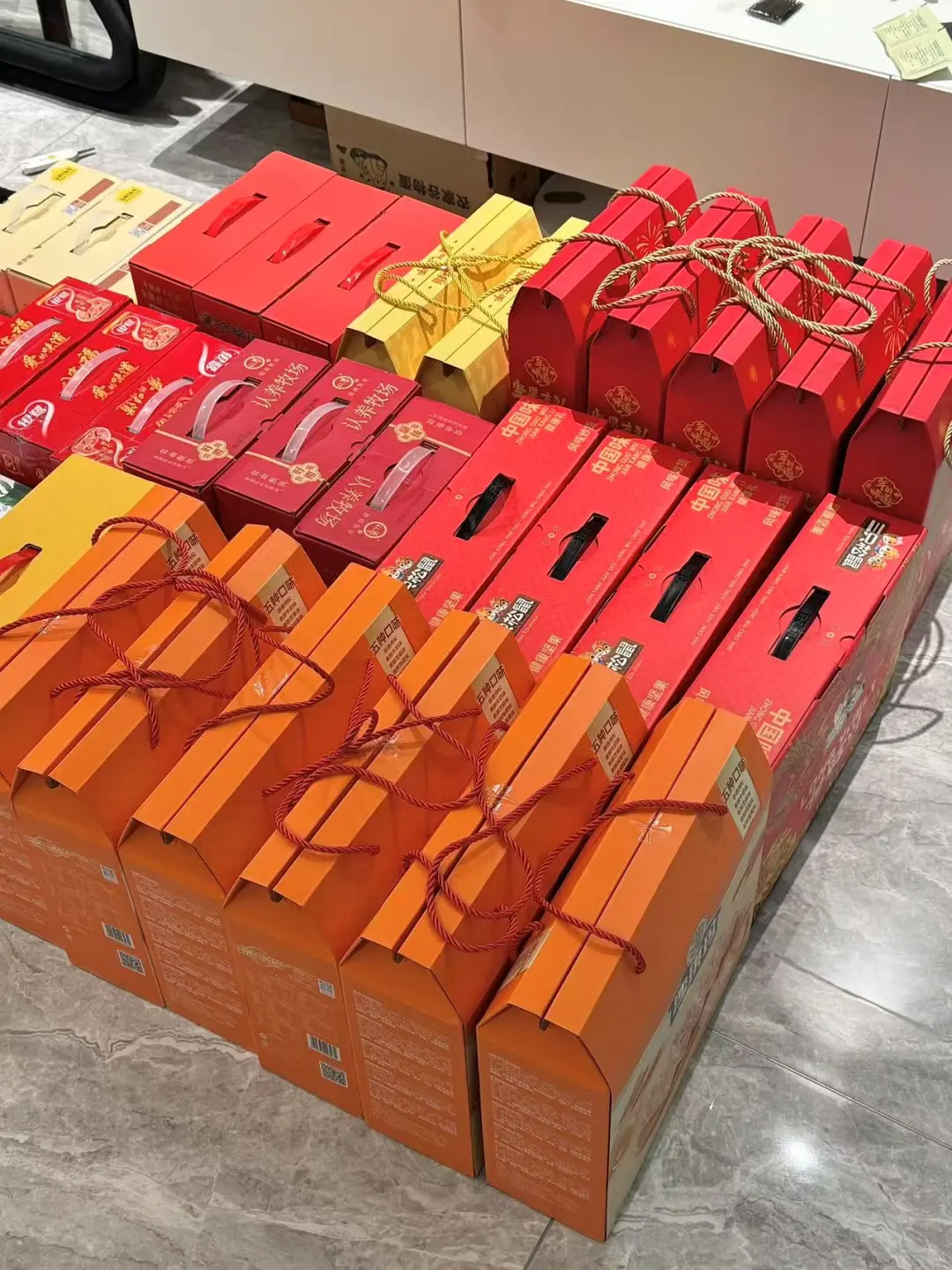 年货买好了，一家三箱不超过100