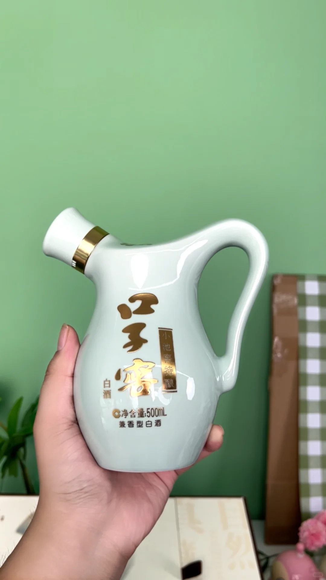 白酒礼盒天花板