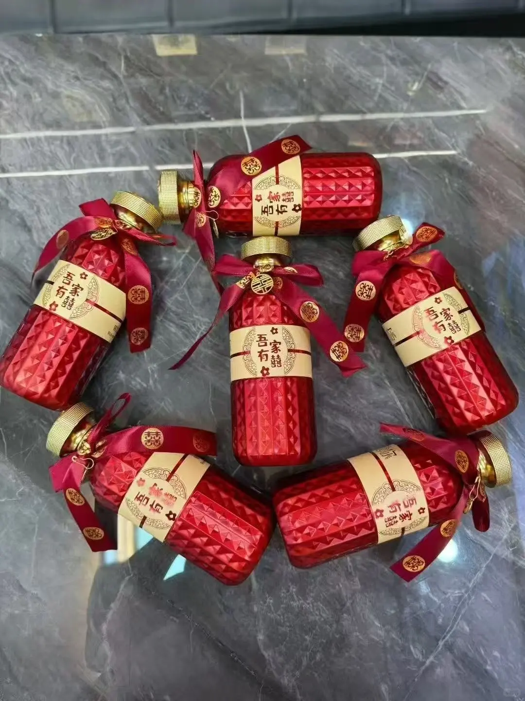 超好看的喜酒小酒瓶～?